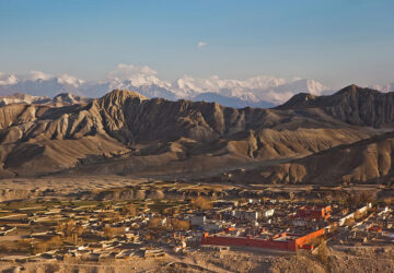 lo-manthang; Upper -mustang-trek