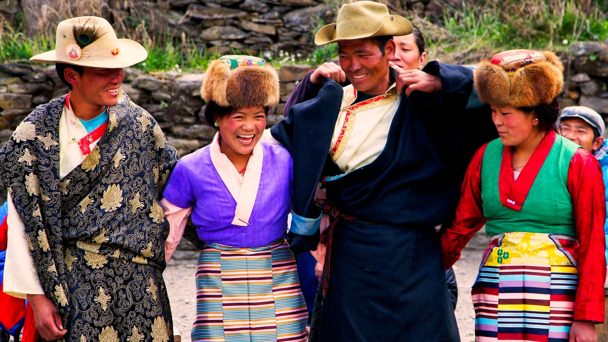 sherpa community in everest; local communities in everest; how to trek everest